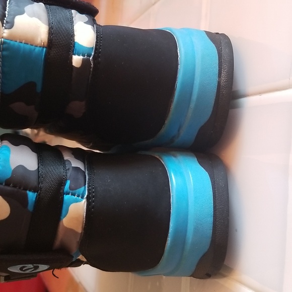 Gubarun Winter Boots Kids Size 5/6 - Picture 6 of 17